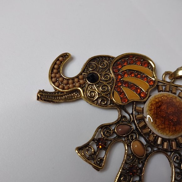Awesome Large Decorative Elephant Pendant Necklace 18 Inches Long - Picture 3 of 13